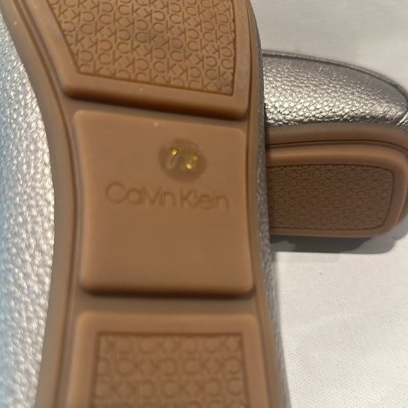 Calvin Klein Silver Buckle Front Loafers. Size 7 - Picture 5 of 5